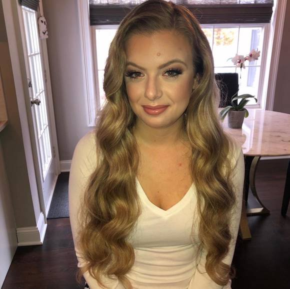 Meet your Posher, Taylor - Picture 1 of 1